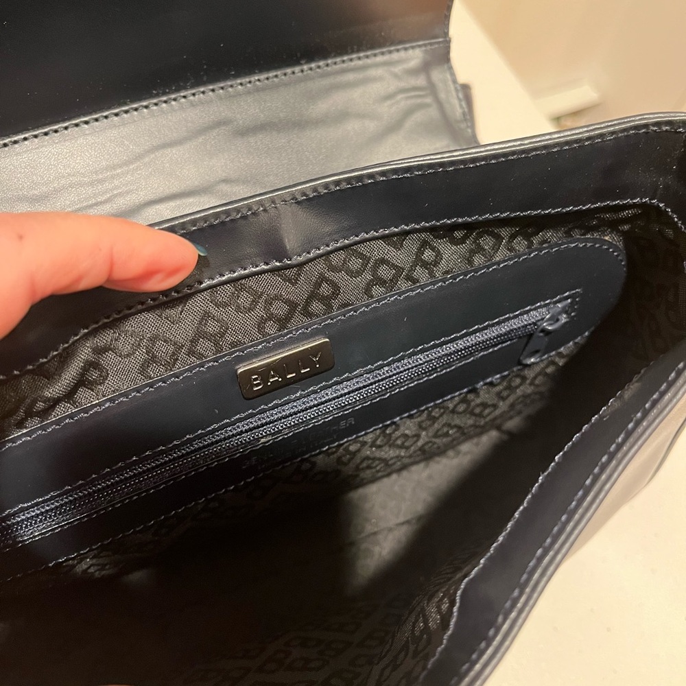 Bally leather shoulder bag - Picture 4 of 6